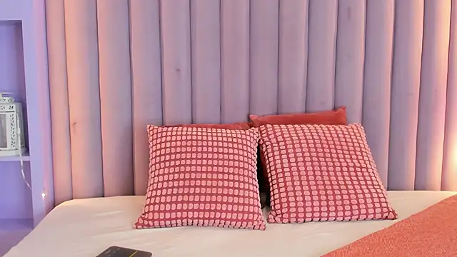 NicoletCherry   online show from 01/10/26, 07:48