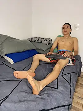 Snapshot of Master_massimo2_0 chatting on 11/07/25, 11:27 Master massimo2 0 online show from 11/07/25, 11:27