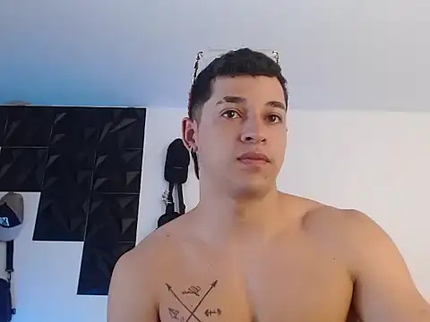 Snapshot of adam_keith chatting on 11/30/25, 02:10 adam keith online show from 11/30/25, 02:10