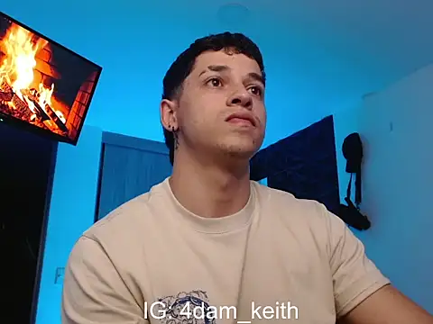 Snapshot of adam_keith chatting on 12/14/25, 01:22 adam keith online show from 12/14/25, 01:22