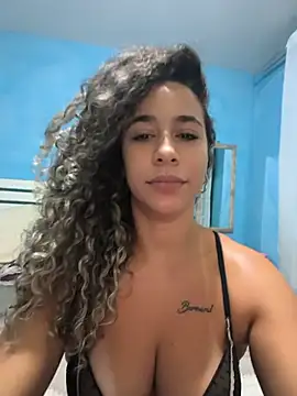 Snapshot of vivianeleoa chatting on 06/30/26, 02:01 vivianeleoa online show from 06/30/26, 02:01