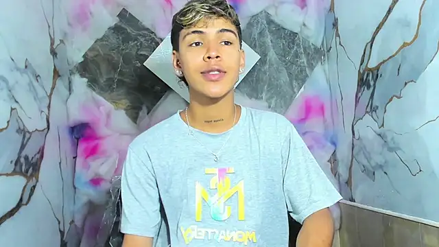 Snapshot of Timmy_Kiing_ chatting on 11/27/25, 08:00 Timmy Kiing online show from 11/27/25, 08:00