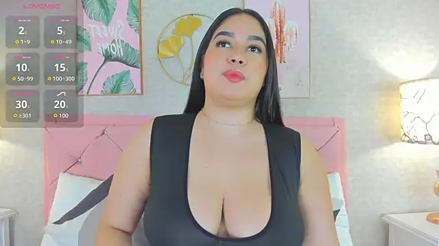 Snapshot of cristal_kane chatting on 07/06/26, 07:05 cristal kane online show from 07/06/26, 07:05