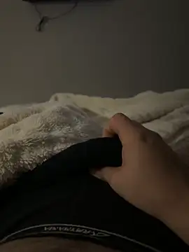 Snapshot of loukas777 chatting on 11/08/25, 01:39 loukas777 online show from 11/08/25, 01:39