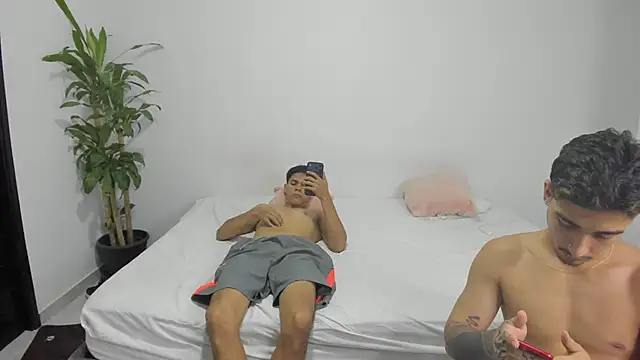 shark boy28 online show from 11/15/25, 03:59