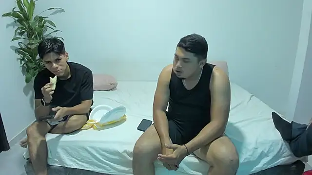 shark boy28 online show from 11/21/25, 03:16