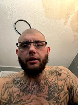 Snapshot of trickydickydaddy chatting on 11/22/25, 12:53 trickydickydaddy online show from 11/22/25, 12:53