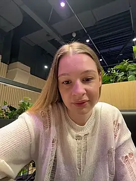 SashaCatt online show from 12/20/25, 08:10