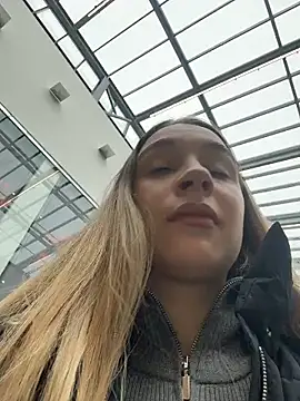 SashaCatt online show from 03/25/26, 09:15