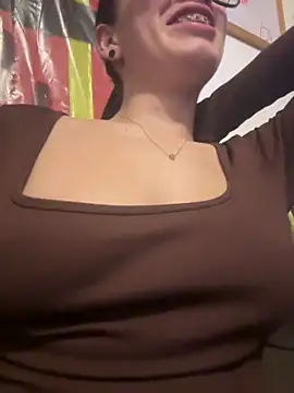 SCARLETT INK  online show from 04/13/26, 02:50