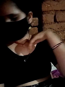 Snapshot of Karina_jann chatting on 03/13/26, 04:35 Karina jann online show from 03/13/26, 04:35