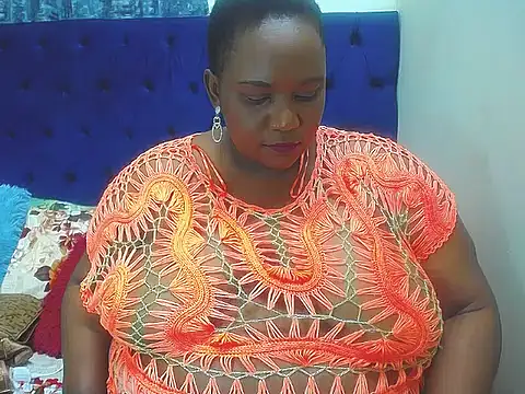 Snapshot of BMWWWXXX chatting on 11/13/25, 08:13 BMWWWXXX online show from 11/13/25, 08:13