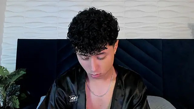 Noah dupont  online show from 01/05/26, 05:27