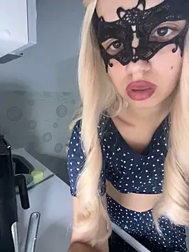 Snapshot of LilxSar chatting on 11/20/25, 03:23 LilxSar online show from 11/20/25, 03:23