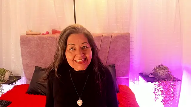 Victoriaa Anderson online show from 06/05/26, 06:46