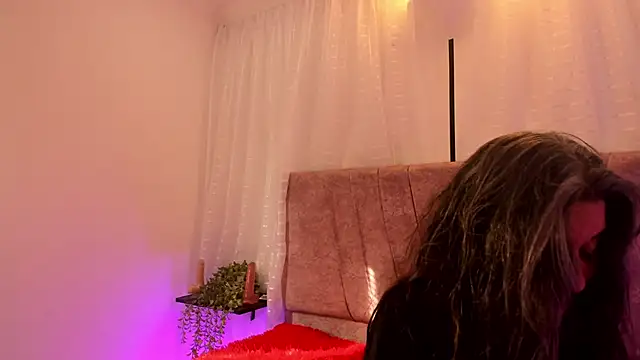 Victoriaa Anderson online show from 06/12/26, 01:10