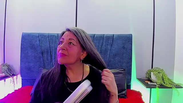 Victoriaa Anderson online show from 06/24/26, 08:30