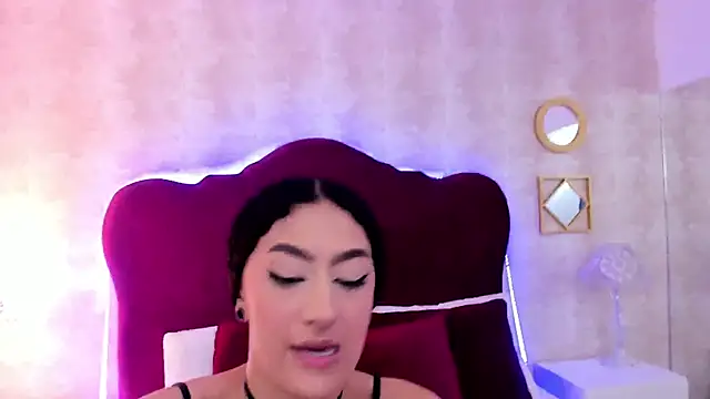 EllaEvanz online show from 12/20/25, 07:10