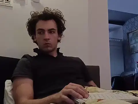 Snapshot of Markss1 chatting on 11/09/25, 12:47 Markss1 online show from 11/09/25, 12:47