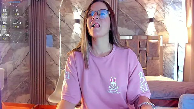 Snapshot of Samy_and_Allison chatting on 12/01/25, 06:57 Samy and Allison online show from 12/01/25, 06:57