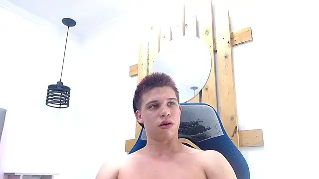 Liam York  online show from 01/12/26, 04:50