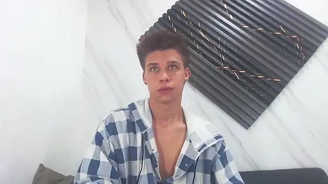 Liam York  online show from 03/08/26, 02:37