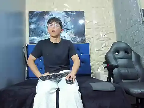 ElanGiraldo online show from 03/03/26, 11:10