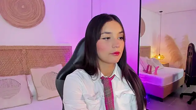 alissongirl  online show from 02/04/26, 07:09