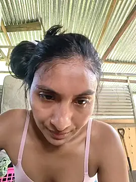 Snapshot of Uvit chatting on 11/20/25, 07:02 Uvit online show from 11/20/25, 07:02