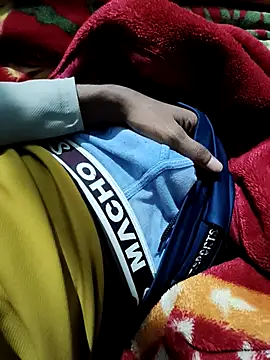 Snapshot of Amanxx01 chatting on 11/20/25, 07:02 Amanxx01 online show from 11/20/25, 07:02