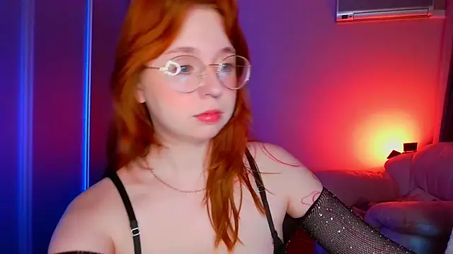 Erica Nelson online show from 06/12/26, 01:48