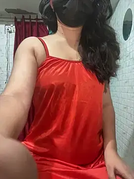 Snapshot of Red_Queen_11 chatting on 02/12/26, 07:42 Red Queen 11 online show from 02/12/26, 07:42