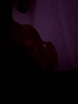 Snapshot of etalonnoir2 chatting on 11/09/25, 11:25 etalonnoir2 online show from 11/09/25, 11:25