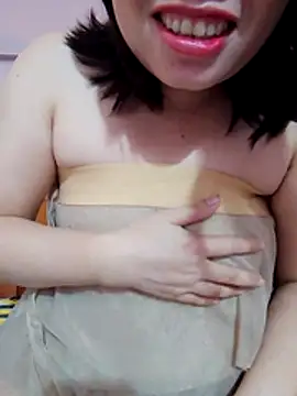 yourtrinh online show from 11/21/25, 04:44