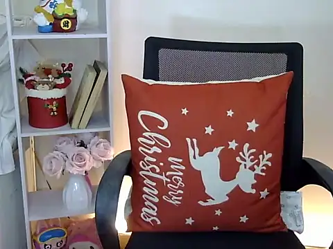 Lee-Young66 online show from 12/15/25, 04:39