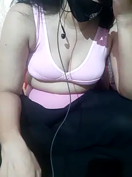 HotGirl23231 online show from 12/15/25, 06:01