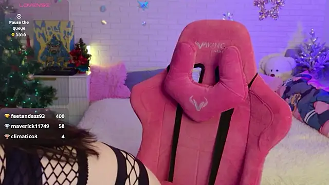 Darineko  online show from 01/13/26, 04:29