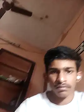 Snapshot of LividPoint55 chatting on 12/21/25, 11:28 LividPoint55 online show from 12/21/25, 11:28