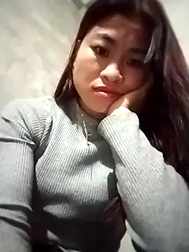 Snapshot of Xillie9222 chatting on 11/10/25, 04:55 Xillie9222 online show from 11/10/25, 04:55