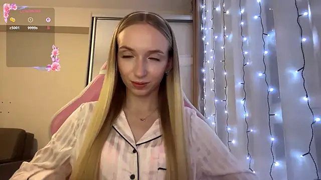 LaceDream online show from 12/21/25, 04:36