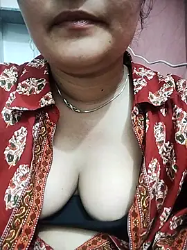 minni64207 online show from 05/19/26, 10:21