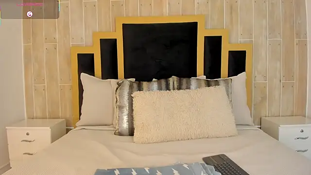 sofiaivanova online show from 11/15/25, 03:26