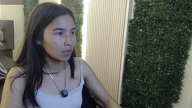 bunnywhite21 online show from 01/05/26, 05:27