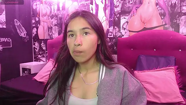 bunnywhite21 online show from 01/13/26, 08:03