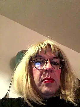 simone xdressing online show from 01/18/26, 01:20