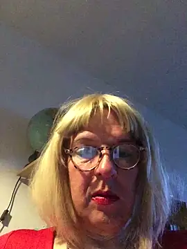 simone xdressing online show from 04/15/26, 06:26