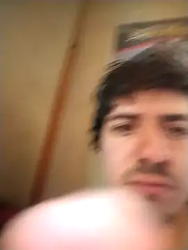 Snapshot of Gabriel_belen chatting on 11/12/25, 03:45 Gabriel belen online show from 11/12/25, 03:45