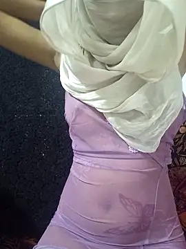 Snapshot of Sachi_girl001 chatting on 11/18/25, 04:44 Sachi girl001 online show from 11/18/25, 04:44