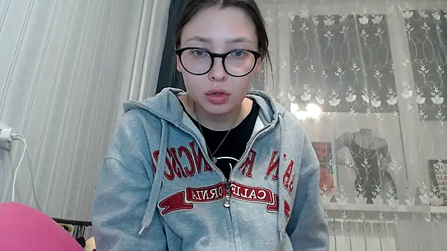 your  gena online show from 11/25/25, 02:06