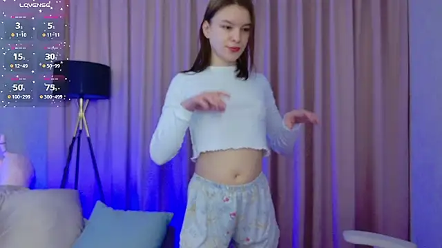 Snapshot of ur_shy_bambi chatting on 12/05/25, 01:14 ur shy bambi online show from 12/05/25, 01:14